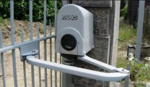 приводы FAAC 391 KIT на распашных воротах