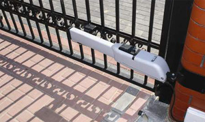 приводы FAAC 413 на распашных воротах